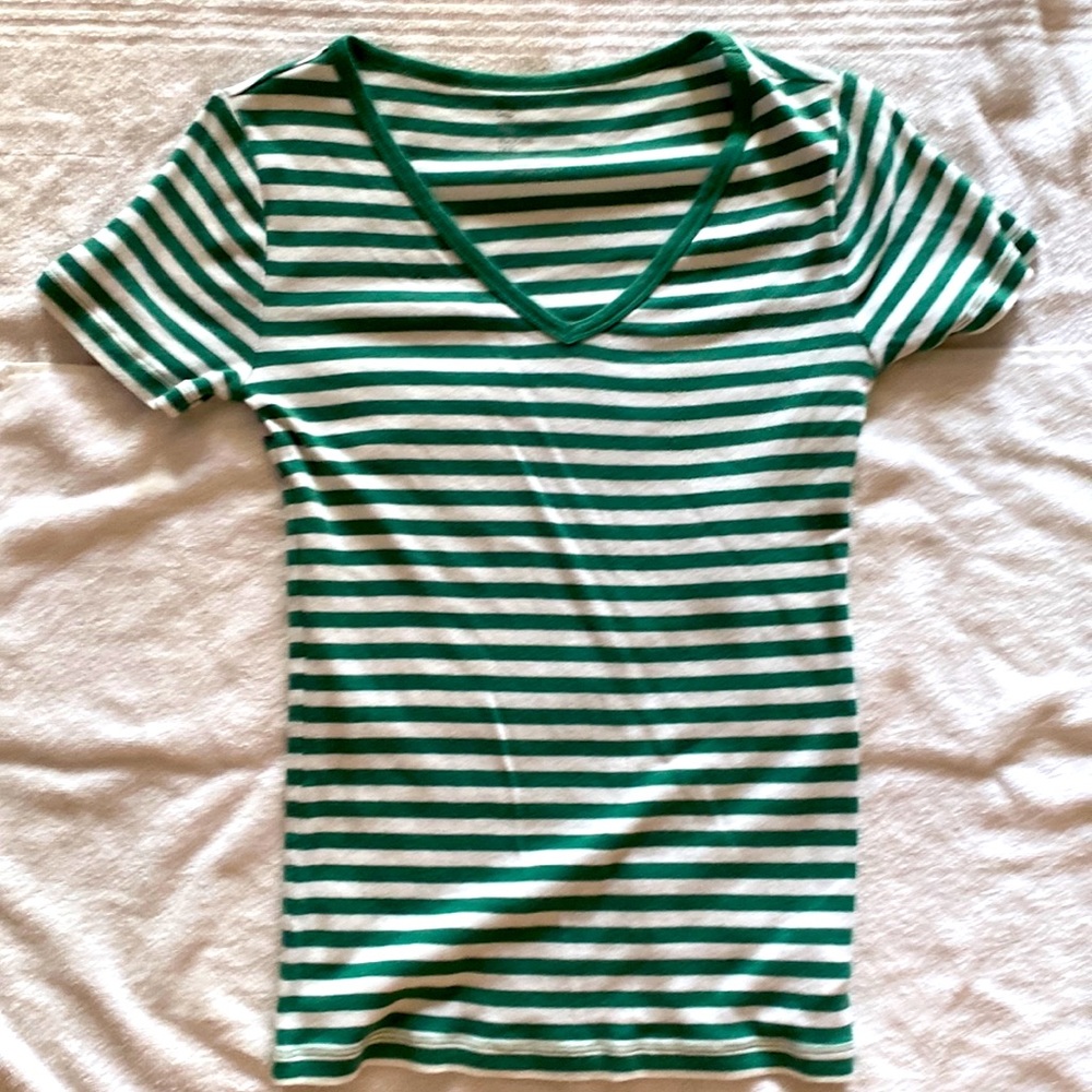 Gap modern Tee